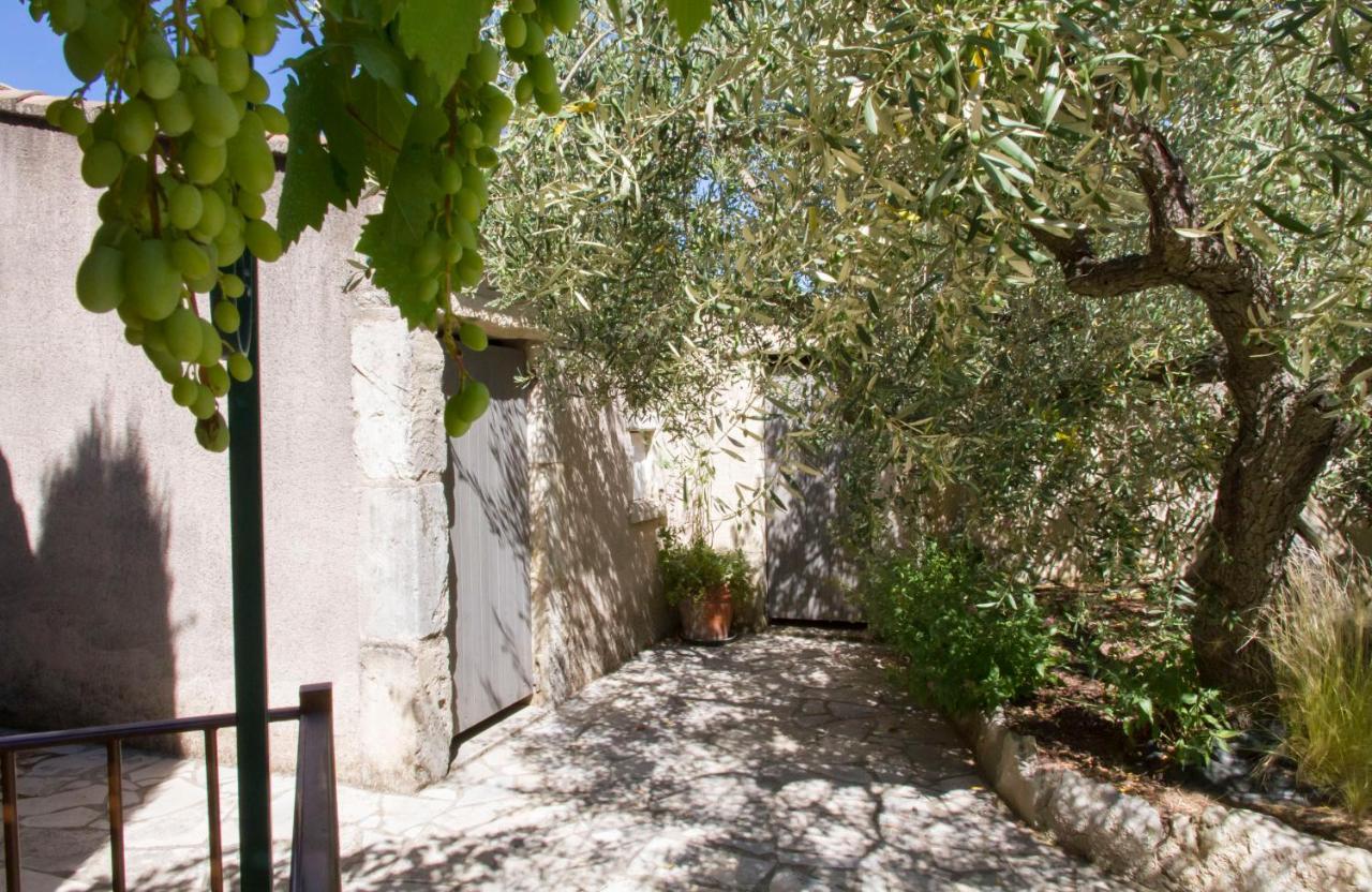 Maison De Campagne Au Charme Provencal Villa Saint-Rémy-de-Provence Exterior foto